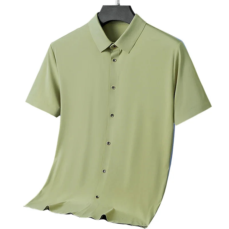 Men’s Light Green Short Sleeve Button-Up Shirt: Casual Summer Top with Classic Collar